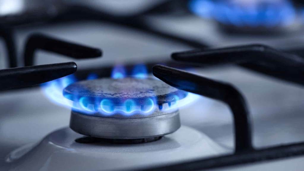 Gas Stove Igniter Glows but No Flame in Oven