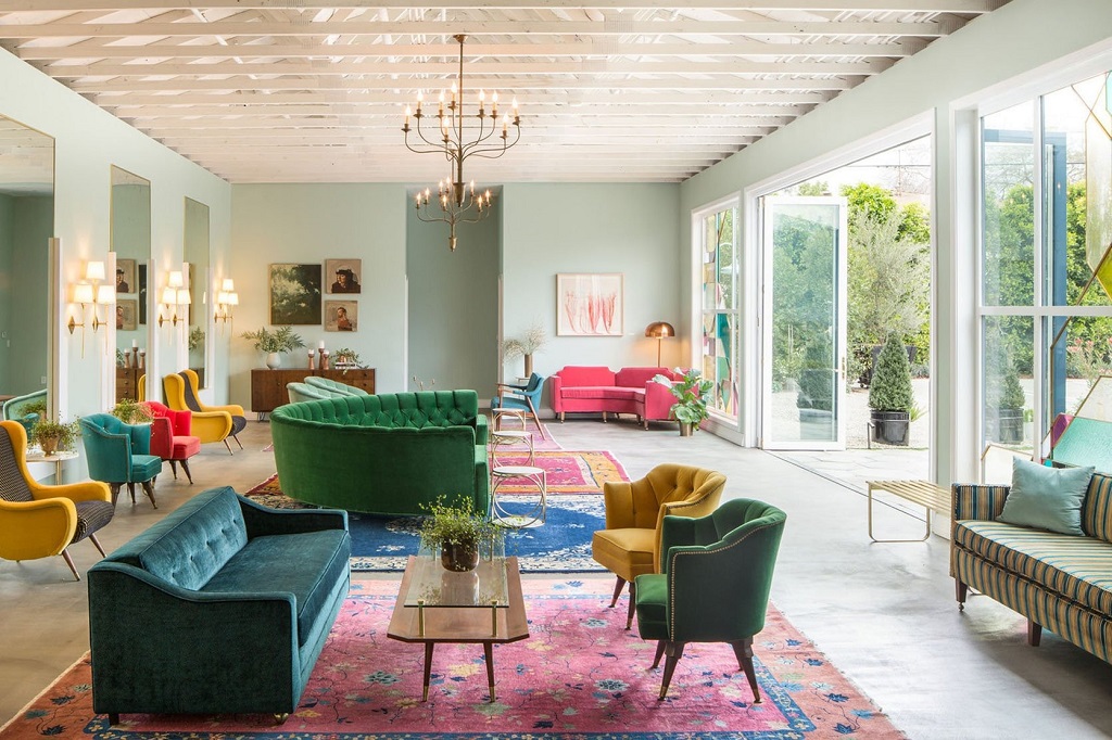 What is eclectic interior design, and how does it differ from traditional styles